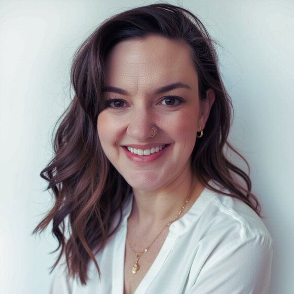 Meet Your Posher, Rebecca! ❤️ - Picture 1 of 7